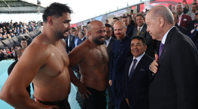 Cumhurbaşkanı Erdoğan, ‘Yağlı Güreş Cumhurbaşkanlığı Kupası’ final müsabakasını izledi