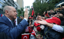 Cumhurbaşkanı Erdoğan’a Türkevi’nde coşkulu karşılama