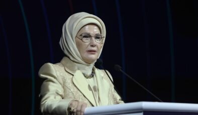Emine Erdoğan’dan Sıddık Eraslan için başsağlığı mesajı