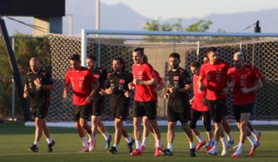 Futbolda milli mesai başlıyor