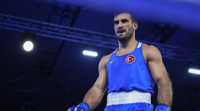Milli boksör Emrah Yaşar’dan altın madalya