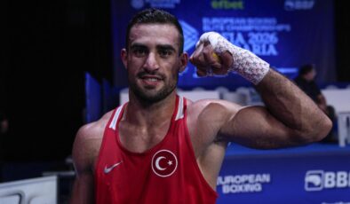 Milli boksör Yaşar, Avrupa Şampiyonası’nda finale yükseldi