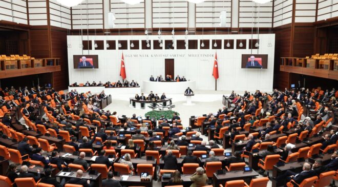 Yeni yasama yılı yarın başlıyor