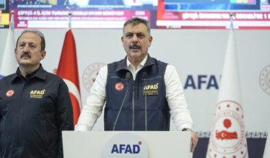 Bakan Çiftçi: Mahsur kalan 3 bin 55 kişi kurtarıldı
