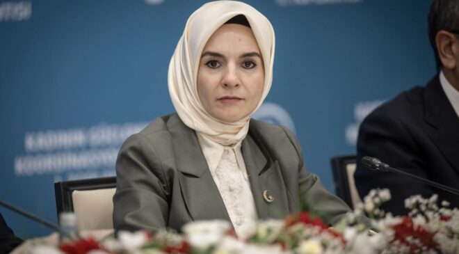 Bakan Göktaş’tan Yeni Parti’li Özlale’ye istifa çağrısı