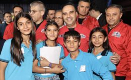 Bakan Kacır, TEKNOFEST Güneydoğu’da stantları ziyaret etti