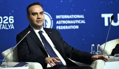Bakan Kacır: Ülkemiz uzay alanında öncü projeler için doğru adres