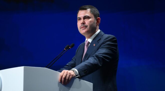 Bakan Kurum’dan Özel’e: Ayazağadaki acılar üzerinden siyaset yapıyorsun ama söylediğin her şey yalan
