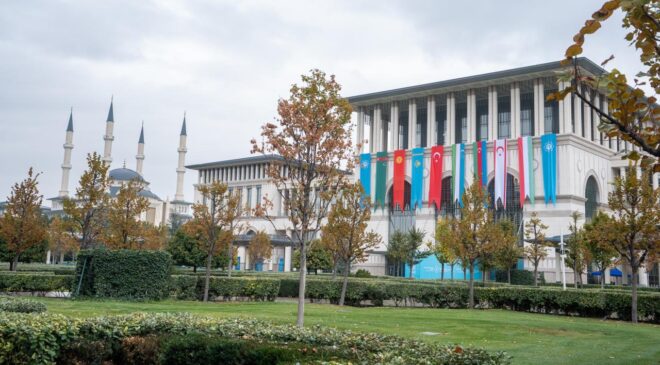 Burhanettin Duran: Daha güçlü bir Türk dünyası için çalışıyoruz
