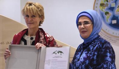 Emine Erdoğan, Kanada Başbakanı’nın eşi Carney ile Sıfır Atık Vakfını ziyaret etti