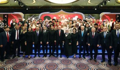 Emine Erdoğan’dan TDT liderleriyle akşam yemeği paylaşımı