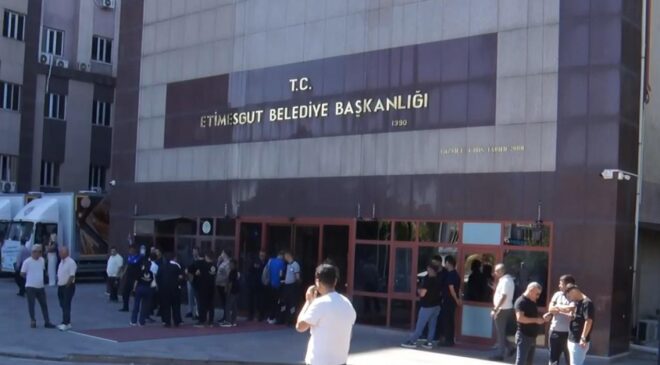 Etimesgut Belediyesine yönelik yolsuzluk soruşturmasında 7 şüpheli tutuklandı