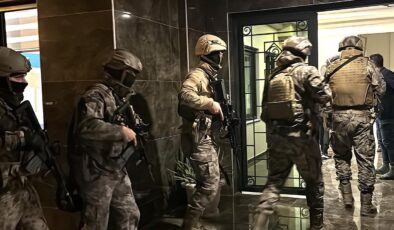 İstanbul’da FETÖ’nün hücre evlerine operasyon