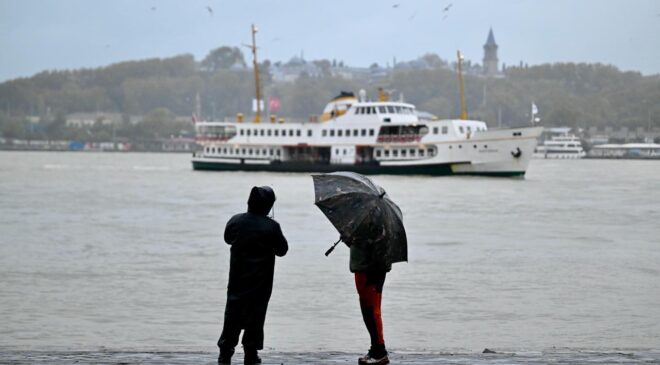 İstanbul’da okullar yarın da tatil