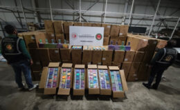 İstanbul’da tarihi operasyon: 310 milyonluk Kaçak elektronik sigara yakalandı