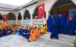Türkiye’den Somali’de eğitime destek: Bir okulun derslikleri yenilendi